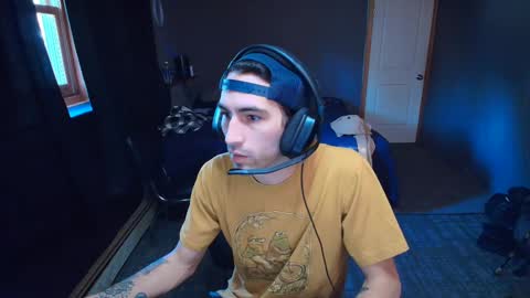 Snapshot of hungbidad666 chatting on 12-07-24, 04:03 FootLover online show from 12-07-24, 04:03