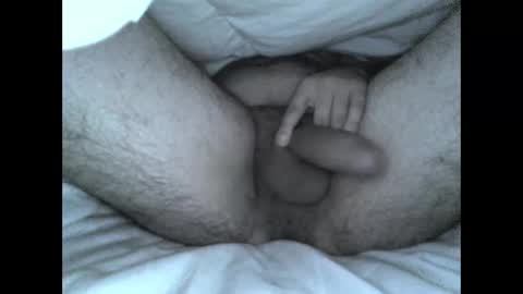 Snapshot of hunggngirthy chatting on 10-20-25, 01:39 HungNGirthy online show from 10-20-25, 01:39