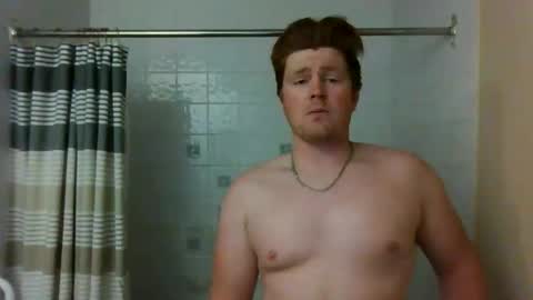 Snapshot of hungnharddd chatting on 10-26-25, 11:31 hungnharddd online show from 10-26-25, 11:31