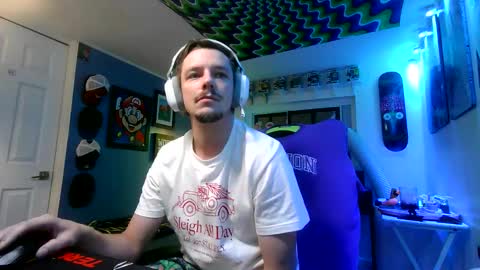 Snapshot of hungtxcock92 chatting on 12-22-25, 01:19 hungtxcock92 online show from 12-22-25, 01:19