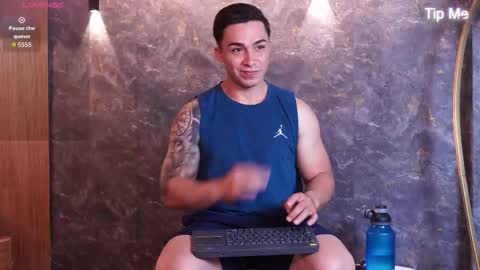 hunk_ryan online show from 11-24-25, 12:16