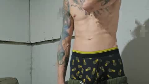 Wh8teboi online show from 11-28-25, 04:15