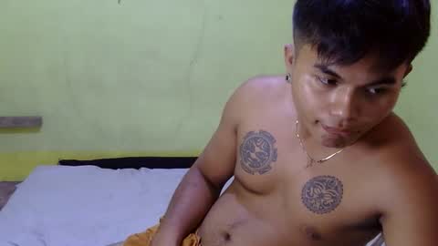 hunkyzeus online show from 10-15-25, 11:43