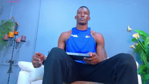 Hunter  online show from 10-27-25, 07:18