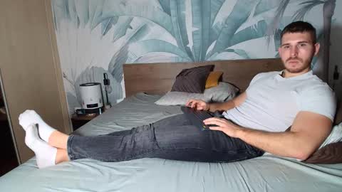 Hunter Bridges online show from 12-05-25, 02:36