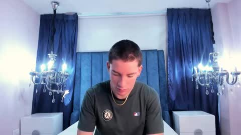 Snapshot of hunterheat_ chatting on 11-08-25, 12:16 hunterheat_ online show from 11-08-25, 12:16