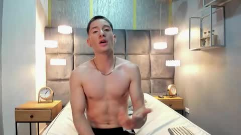 Snapshot of hunterheat_ chatting on 11-10-25, 12:04 hunterheat_ online show from 11-10-25, 12:04