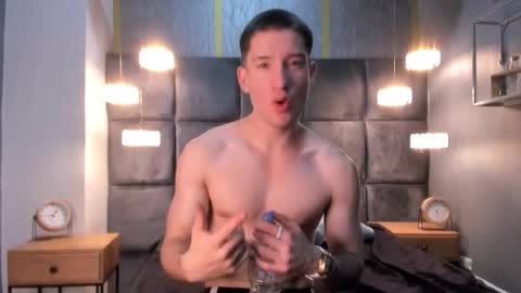 Snapshot of hunterheat_ chatting on 11-14-25, 11:53 hunterheat_ online show from 11-14-25, 11:53