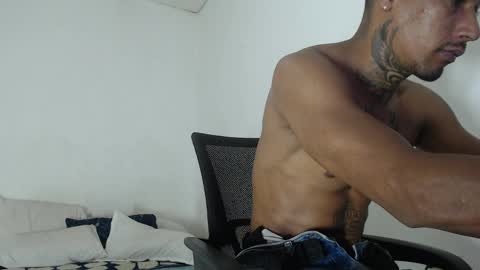 hunting_blondes online show from 04-01-26, 03:53