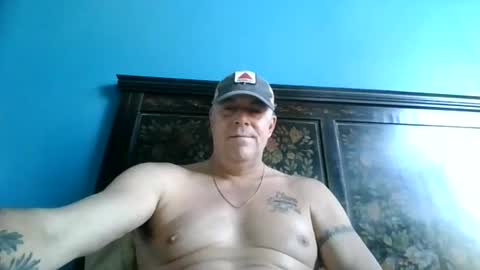 hunybager online show from 12-15-25, 01:59