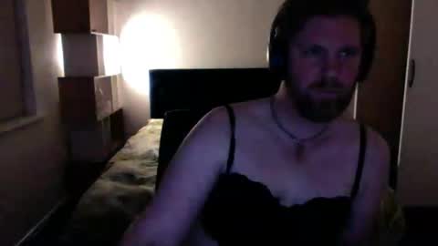 Em. online show from 09-22-25, 03:14