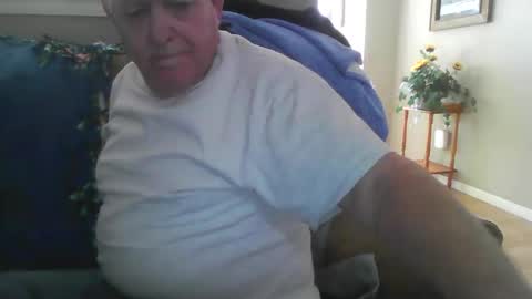 Snapshot of hvl13 chatting on 12-31-24, 05:07 hvl13 online show from 12-31-24, 05:07