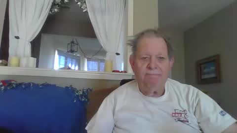 Snapshot of hvl13 chatting on 01-20-25, 10:37 hvl13 online show from 01-20-25, 10:37