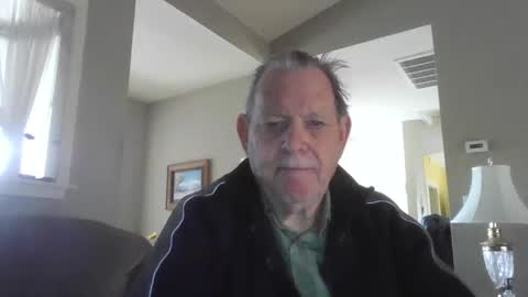 Snapshot of hvl13 chatting on 02-14-25, 08:15 hvl13 online show from 02-14-25, 08:15