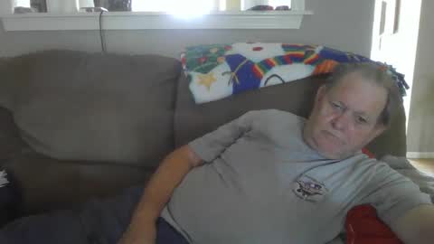 Snapshot of hvl13 chatting on 09-19-25, 07:03 hvl13 online show from 09-19-25, 07:03