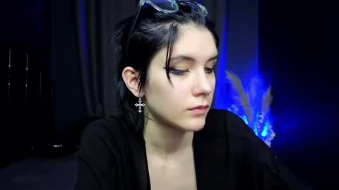 Hyeon Jin online show from 03-04-25, 08:16