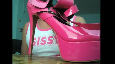 Snapshot of hypnoslutger chatting on 09-25-25, 10:08 hypnoslut online show from 09-25-25, 10:08