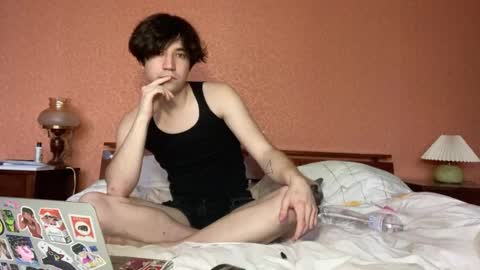 hypomania online show from 01-26-25, 01:04