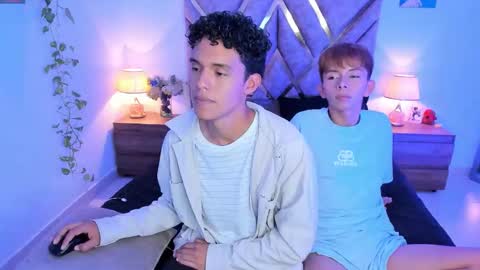 Son Hyunjin online show from 11-05-25, 07:03