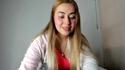 Hyun Joo online show from 10-11-25, 06:06