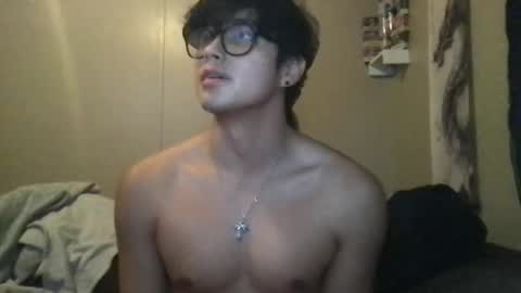 hyunluv online show from 10-20-25, 06:25