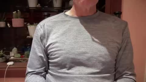 Snapshot of i8bgcq chatting on 01-27-25, 02:10 The Talented Mr. DILFy online show from 01-27-25, 02:10