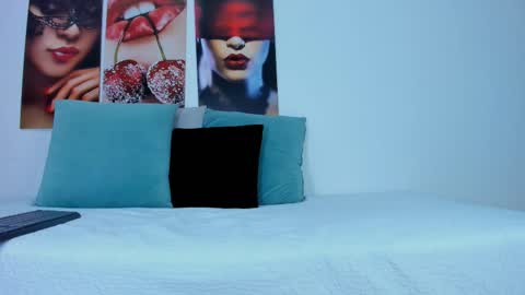 The Dolls online show from 10-31-25, 08:32