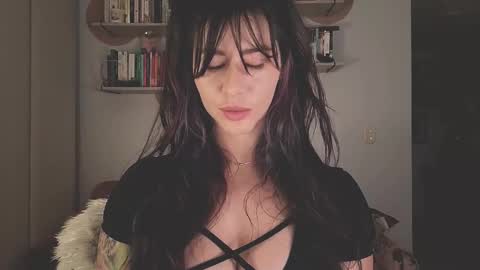 Lana Banana online show from 11-16-25, 04:29