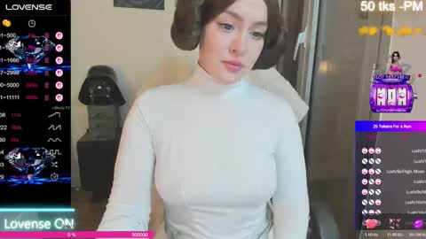 Snapshot of i_esus chatting on 10-28-25, 02:42 Olivia Alafolix- Fr--je parle fr -en online show from 10-28-25, 02:42