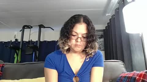 Snapshot of i_fetishize_u chatting on 02-25-25, 05:04 ShortStuff online show from 02-25-25, 05:04