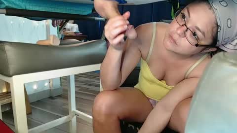 Snapshot of i_fetishize_u chatting on 02-27-25, 10:53 ShortStuff online show from 02-27-25, 10:53