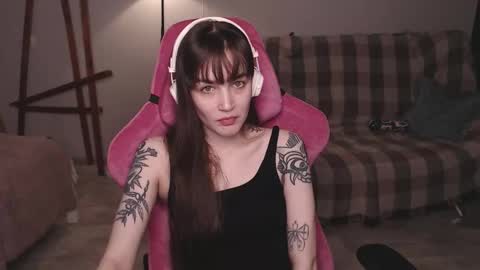 elisabeth online show from 11-21-25, 12:48