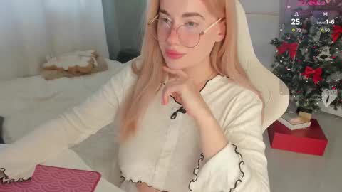 HiI am  EvaPVT is open  online show from 12-23-25, 10:57