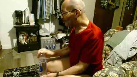 Iam8zee online show from 02-15-26, 09:41