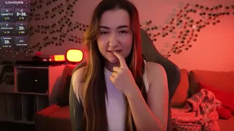 Snapshot of iam_meg chatting on 10-20-25, 01:06 Meg online show from 10-20-25, 01:06