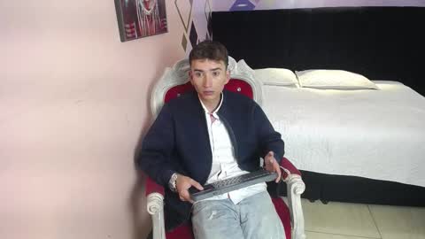 Iam Smith  online show from 01-07-26, 01:24