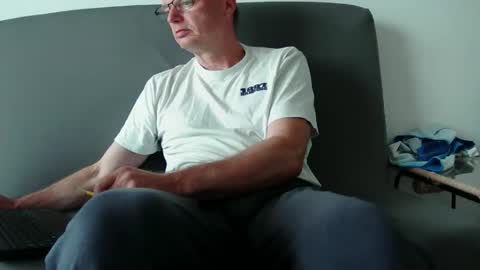 Snapshot of iamachim chatting on 09-25-25, 04:32 iamachim online show from 09-25-25, 04:32