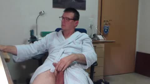 Snapshot of iamachim chatting on 11-06-25, 07:04 iamachim online show from 11-06-25, 07:04