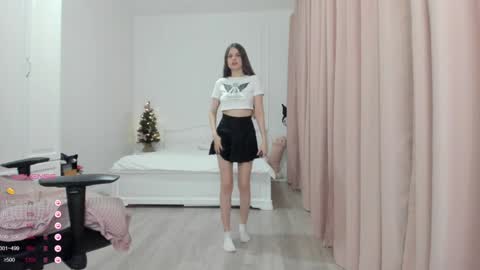 Cassie  STREAMS HERE EVERYDAY online show from 12-21-24, 08:32