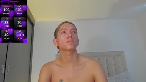 Snapshot of iamjulian_ chatting on 11-16-25, 11:49 Juliiiiian online show from 11-16-25, 11:49