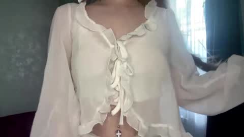 Lylu online show from 11-26-25, 06:47