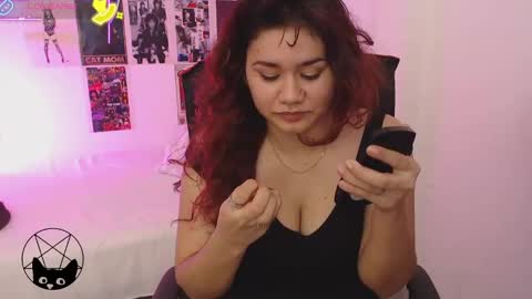 Mari online show from 09-27-25, 05:23