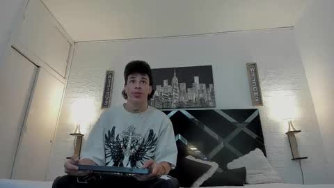 Mariano online show from 10-20-25, 04:24