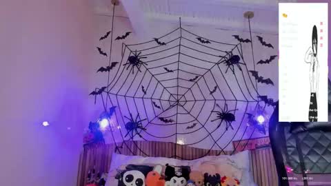 Nayuta online show from 10-24-25, 04:53