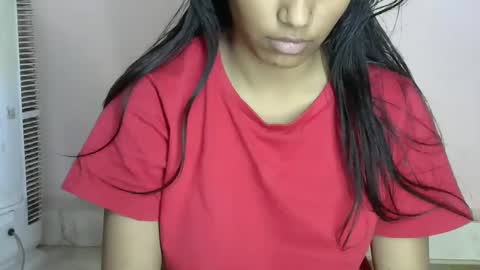 iamHotTaara online show from 01-04-25, 10:49