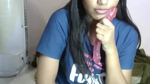 iamHotTaara online show from 01-10-25, 01:52