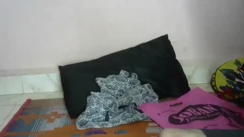 iamHotTaara online show from 02-21-25, 05:42