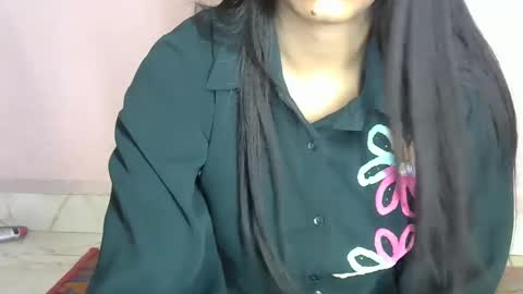 iamHotTaara online show from 03-04-25, 09:51