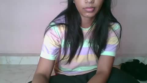 iamHotTaara online show from 09-21-25, 04:47