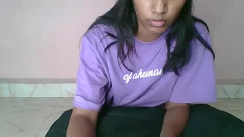 iamHotTaara online show from 09-22-25, 06:04